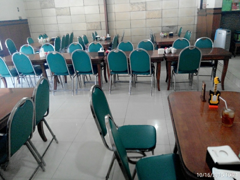 tampak dalam depot haji paino