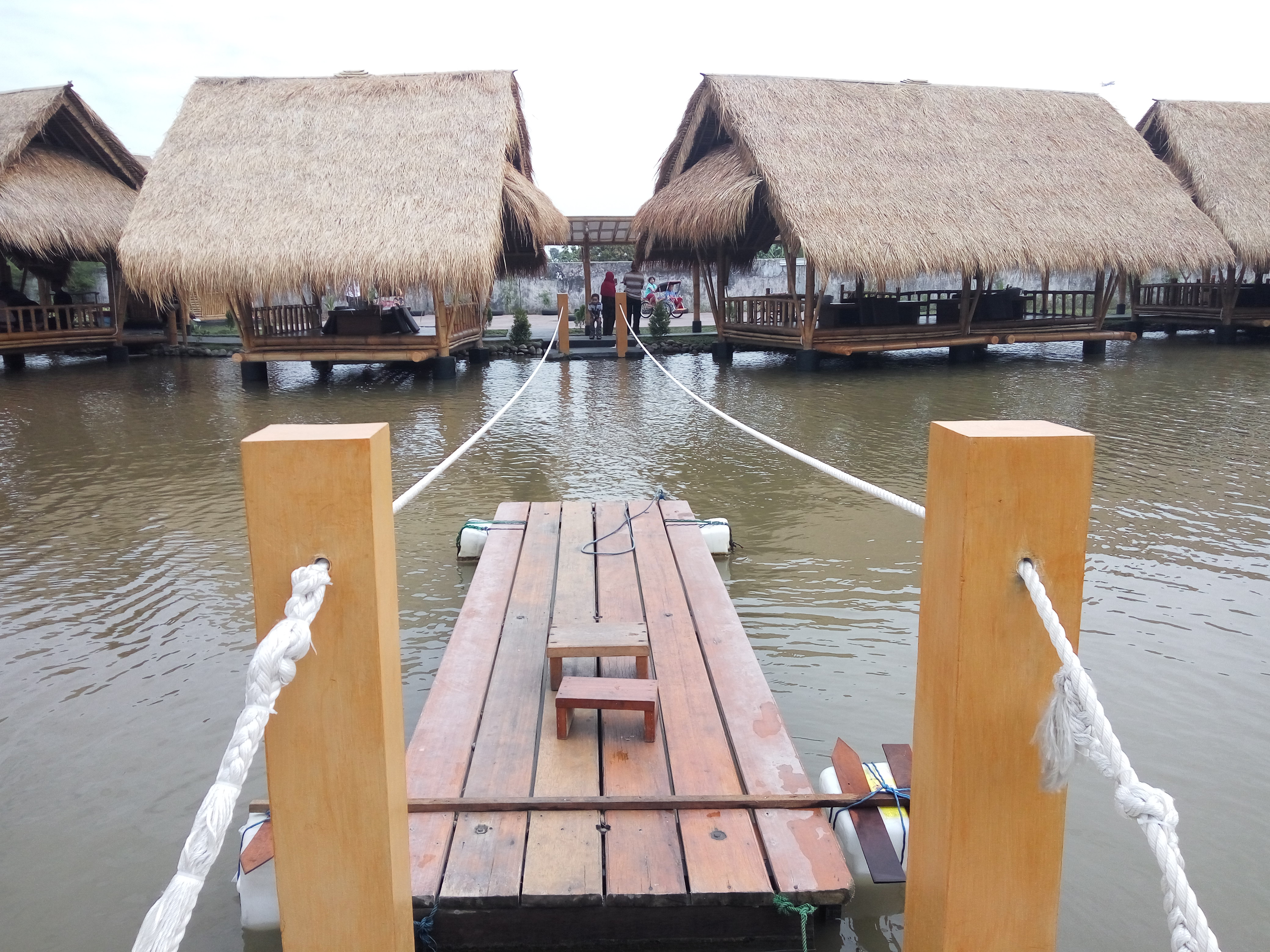 kapal getek mang engking juanda